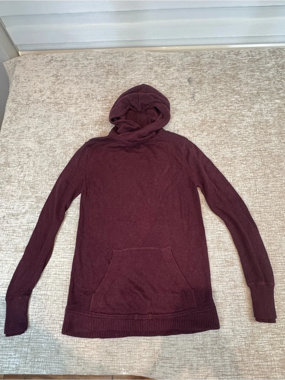 Lululemon women’s hooded sweater size 6